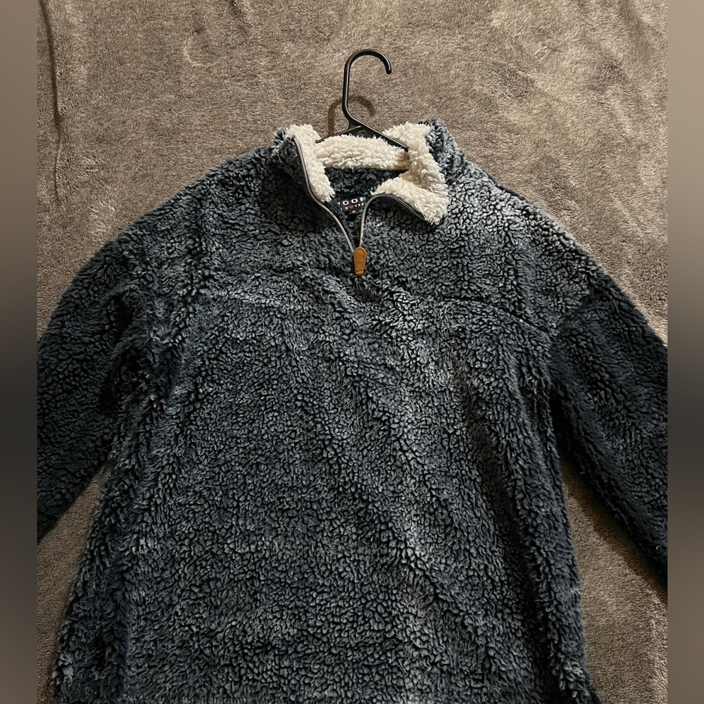 Dark blue fuzzy pullover